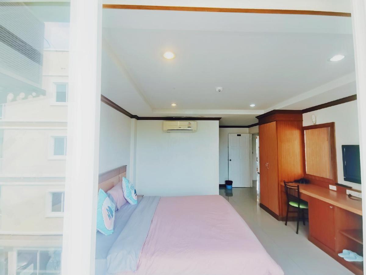 Lanting Hotel Patong Exterior photo